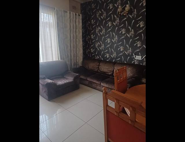 5 BEDROOM HOUSE FOR SALE IN ACTONVILLE